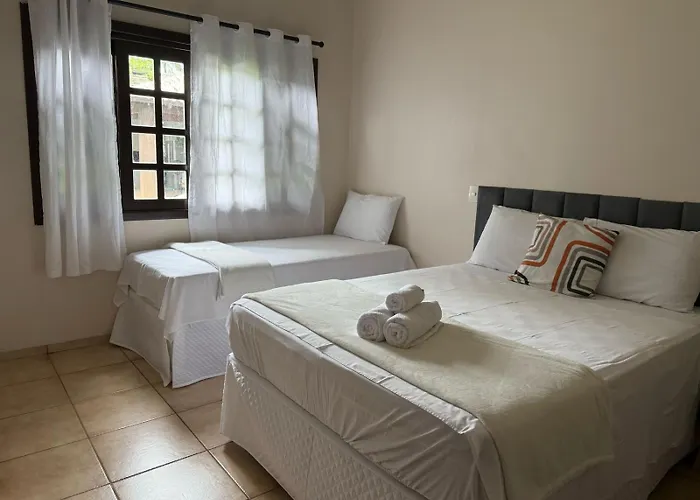 Caramelo Hospedaria, Localizacao Privilegiada Com Conforto E Privacidade