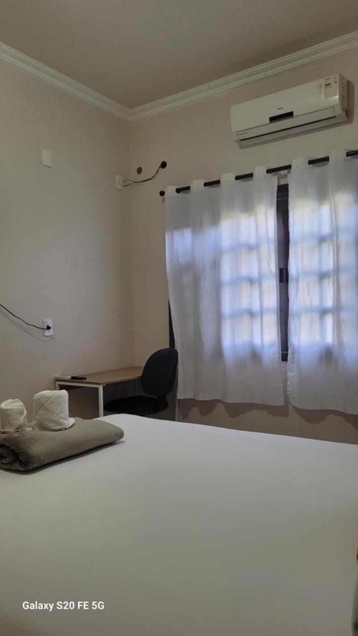 Caramelo Hospedaria, Localizacao Privilegiada Com Conforto E Privacidade