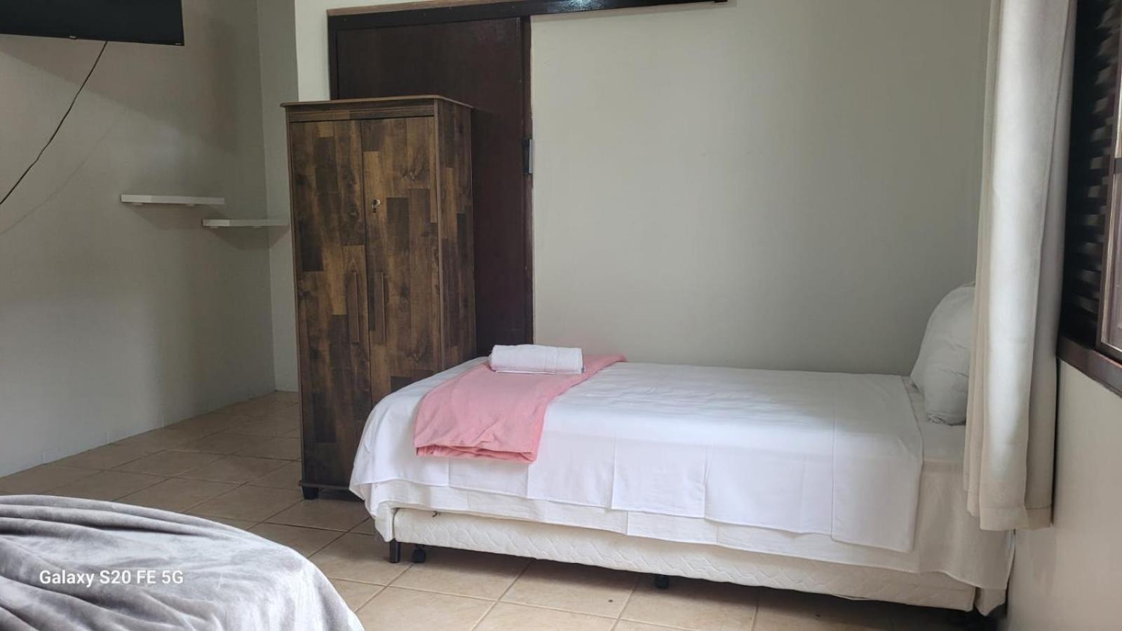 Caramelo Hospedaria, Localizacao Privilegiada Com Conforto E Privacidade * Sorriso