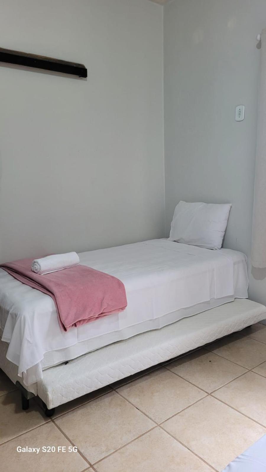 Habitación en casa particular Caramelo Hospedaria, Localizacao Privilegiada Com Conforto E Privacidade *